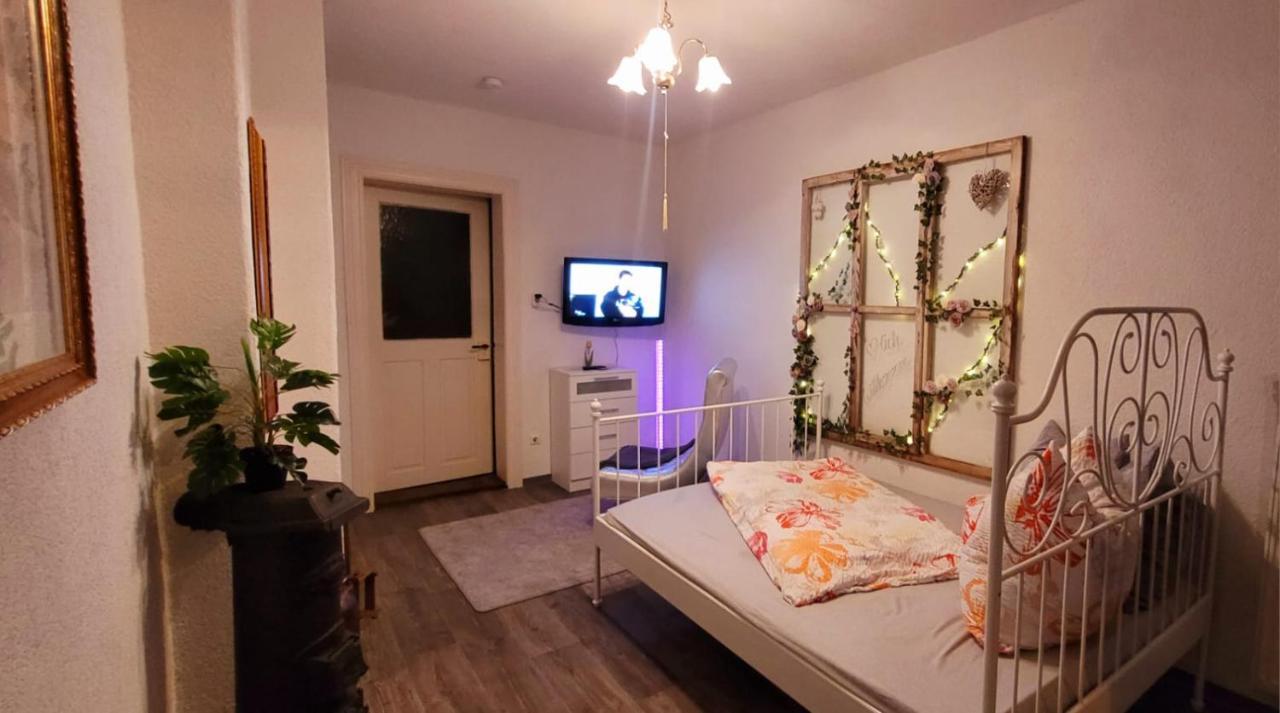 Privatzimmer Siebenlehn Buitenkant foto
