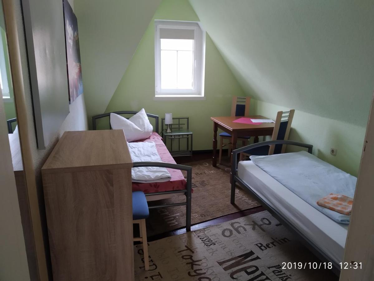 Privatzimmer Siebenlehn Buitenkant foto