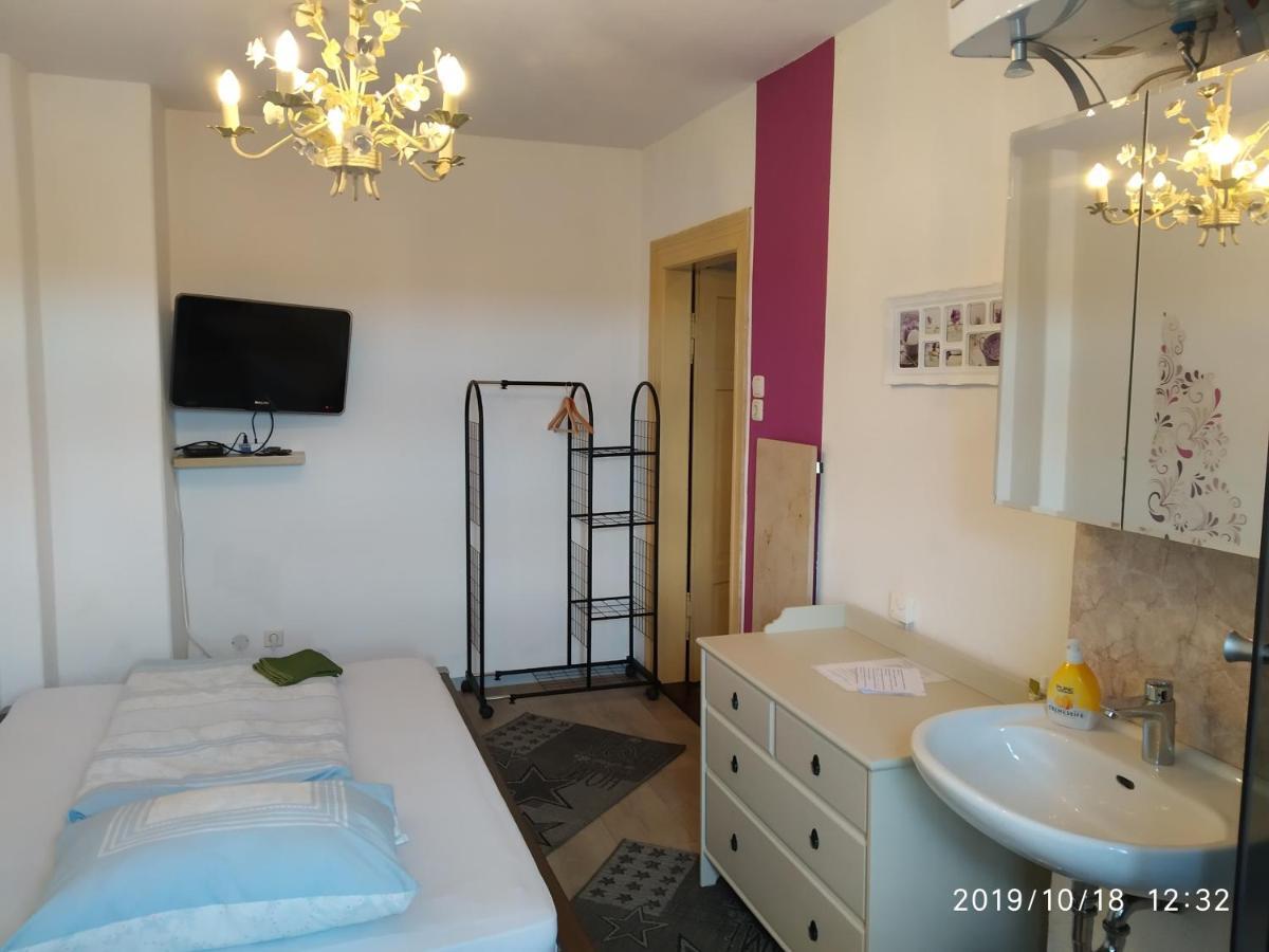 Privatzimmer Siebenlehn Buitenkant foto